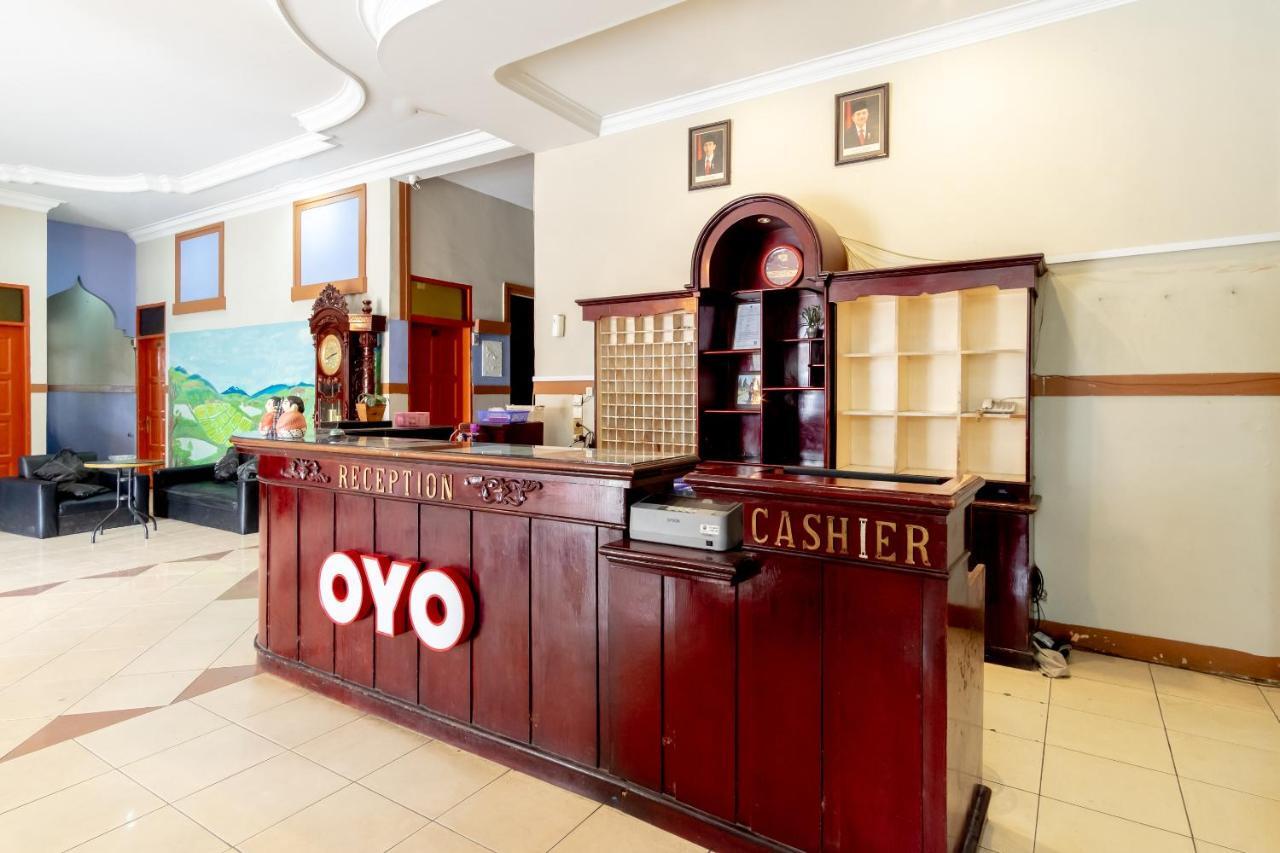 Oyo 1364 Pondok Wisata Istana XI Medan Exteriér fotografie
